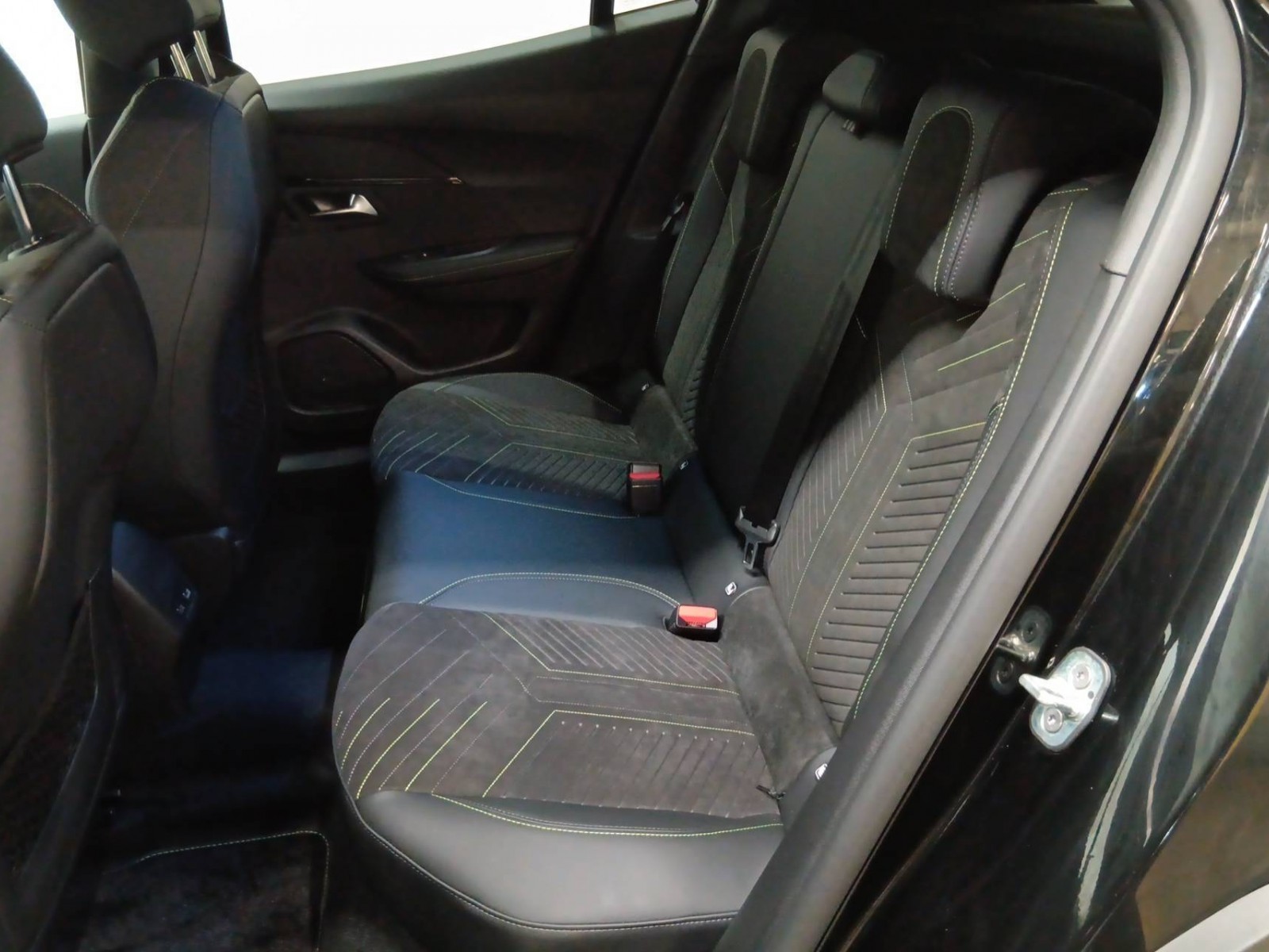 PEUGEOT - 2008 - #639396 - 5