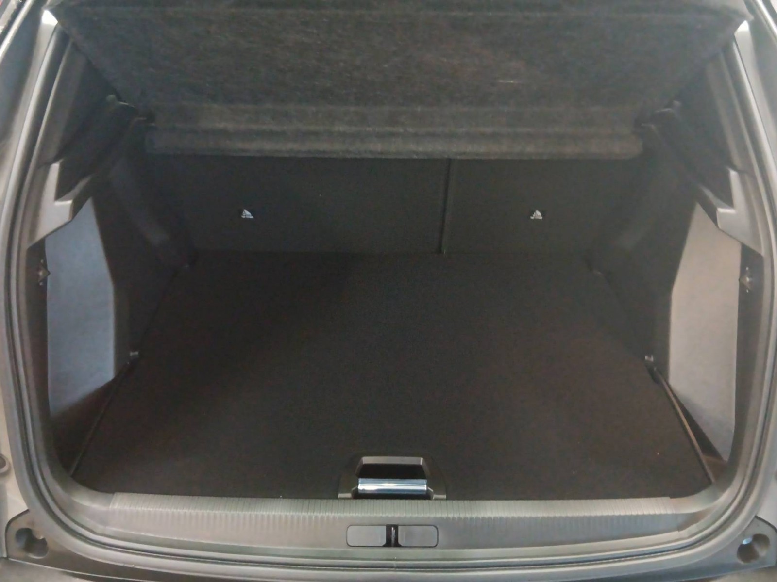 PEUGEOT - 2008 - #639360 - 9