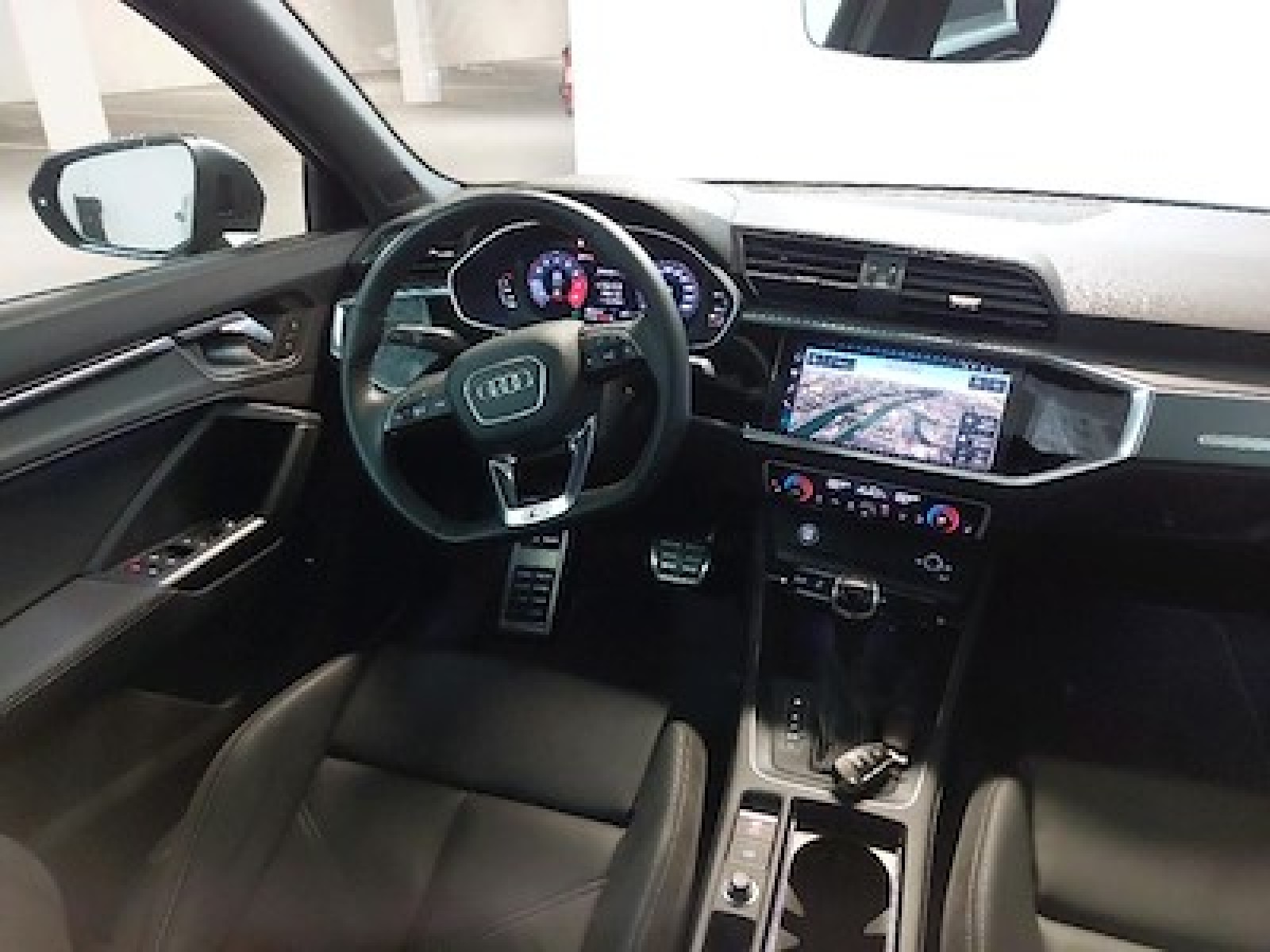 AUDI - Q3 SPORTBACK - #179179 - 3