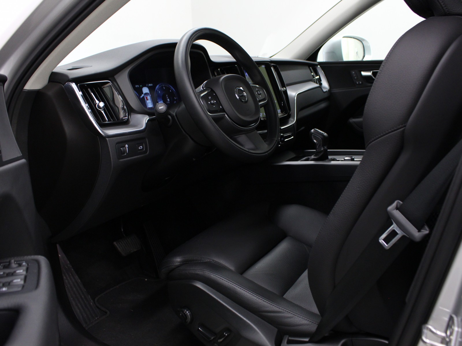 VOLVO - XC60 BUSINESS - #178303 - 3