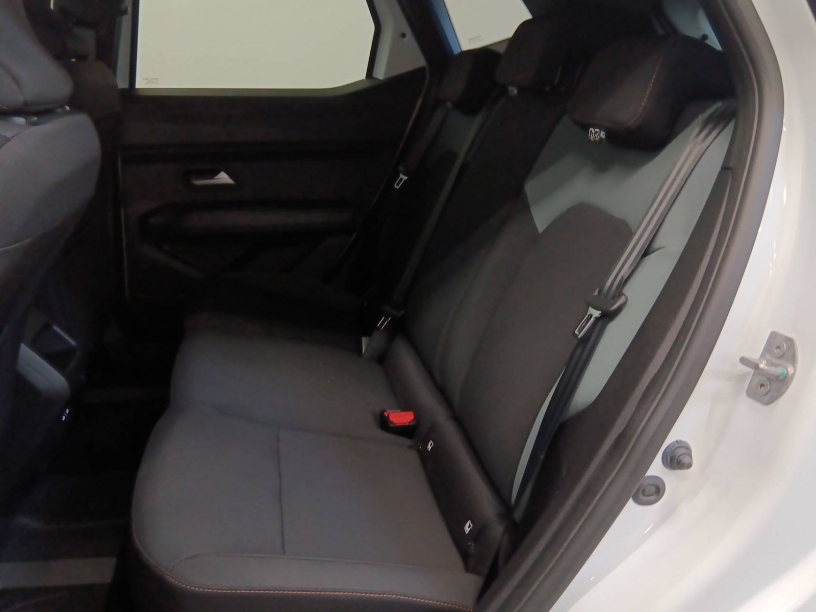 DACIA - DUSTER - #740037 - 8