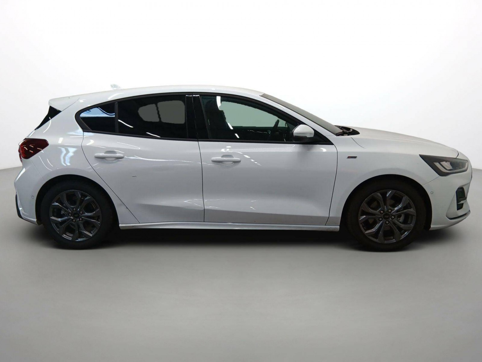 FORD - FOCUS - #744325 - 14