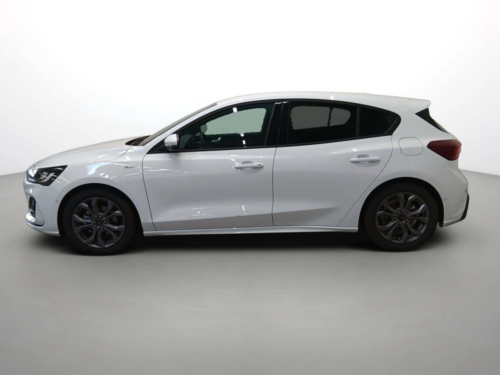 FORD - FOCUS - #744325 - 15