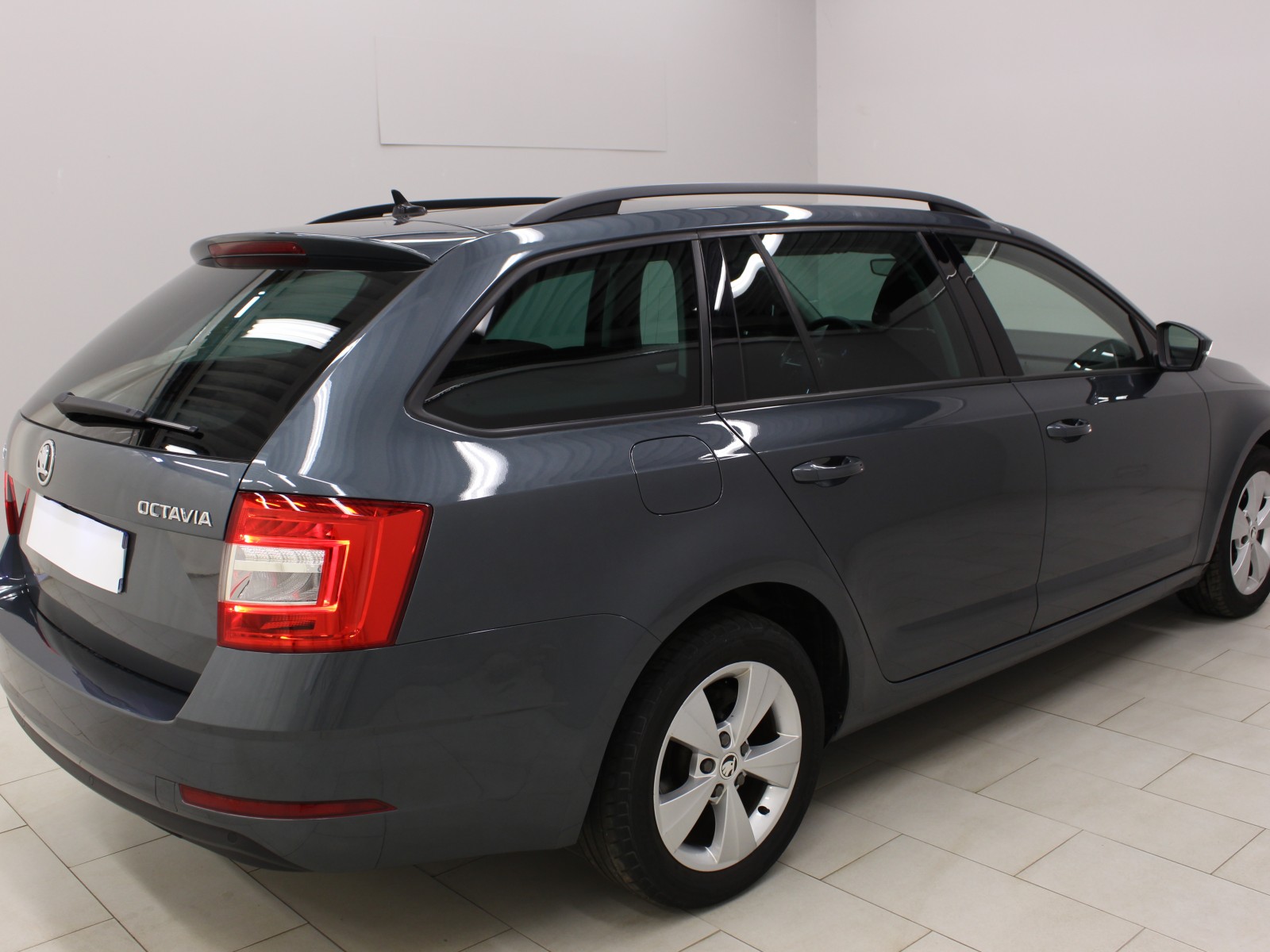 SKODA - OCTAVIA COMBI - #179117 - 1