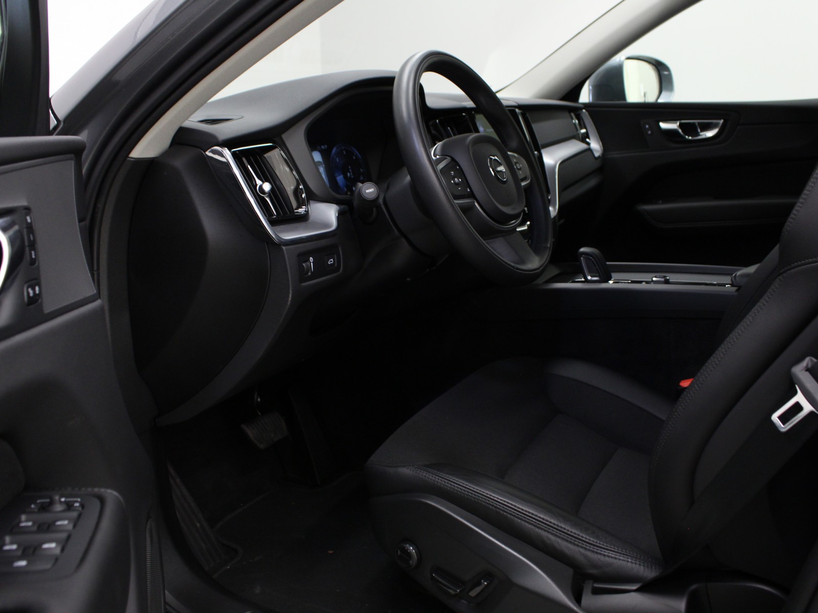 VOLVO - XC60 - #179057 - 3