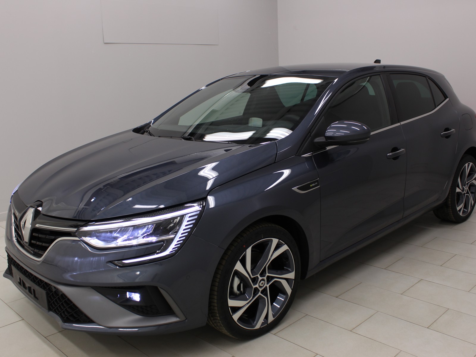 RENAULT - MEGANE IV BERLINE - #175756 - 0