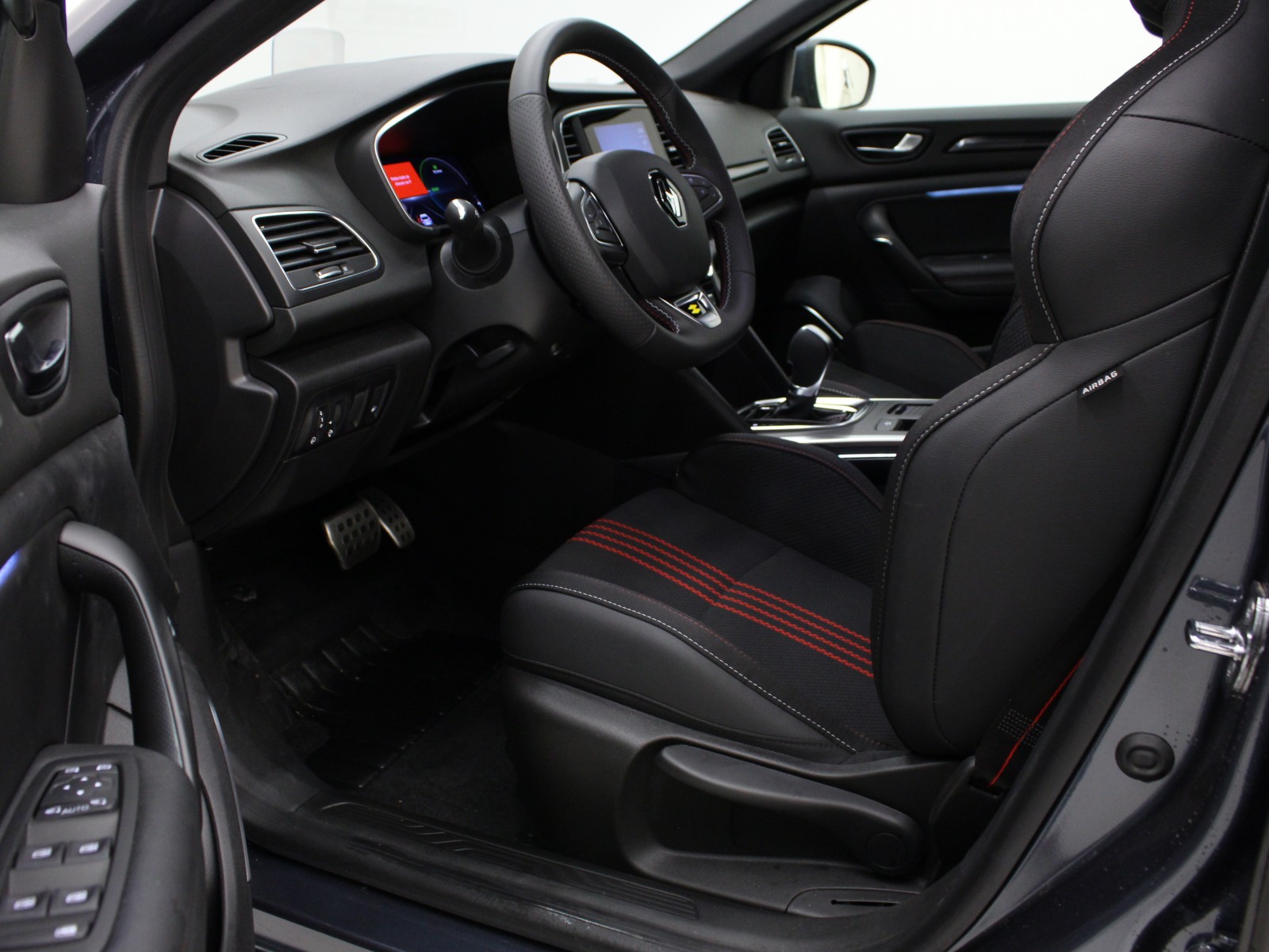 RENAULT - MEGANE IV BERLINE - #175756 - 3