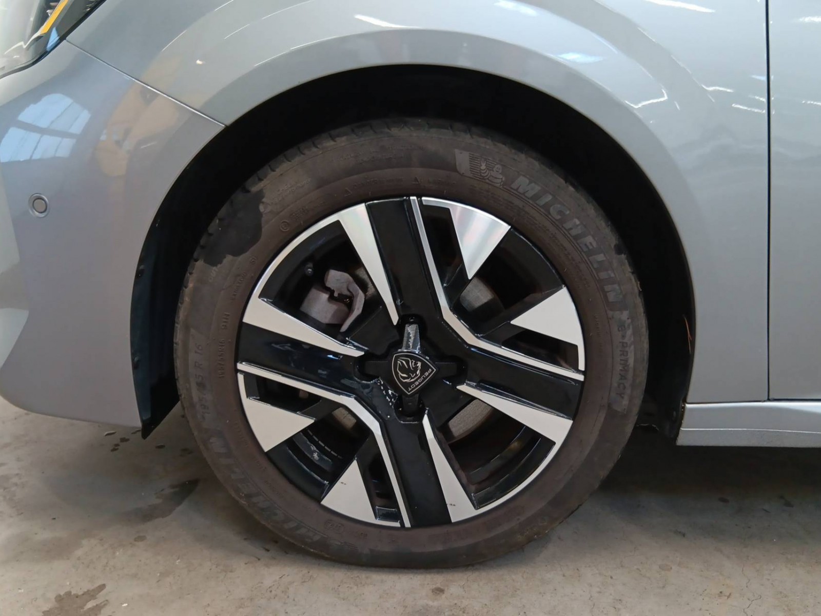 PEUGEOT - 208 - #744575 - 6