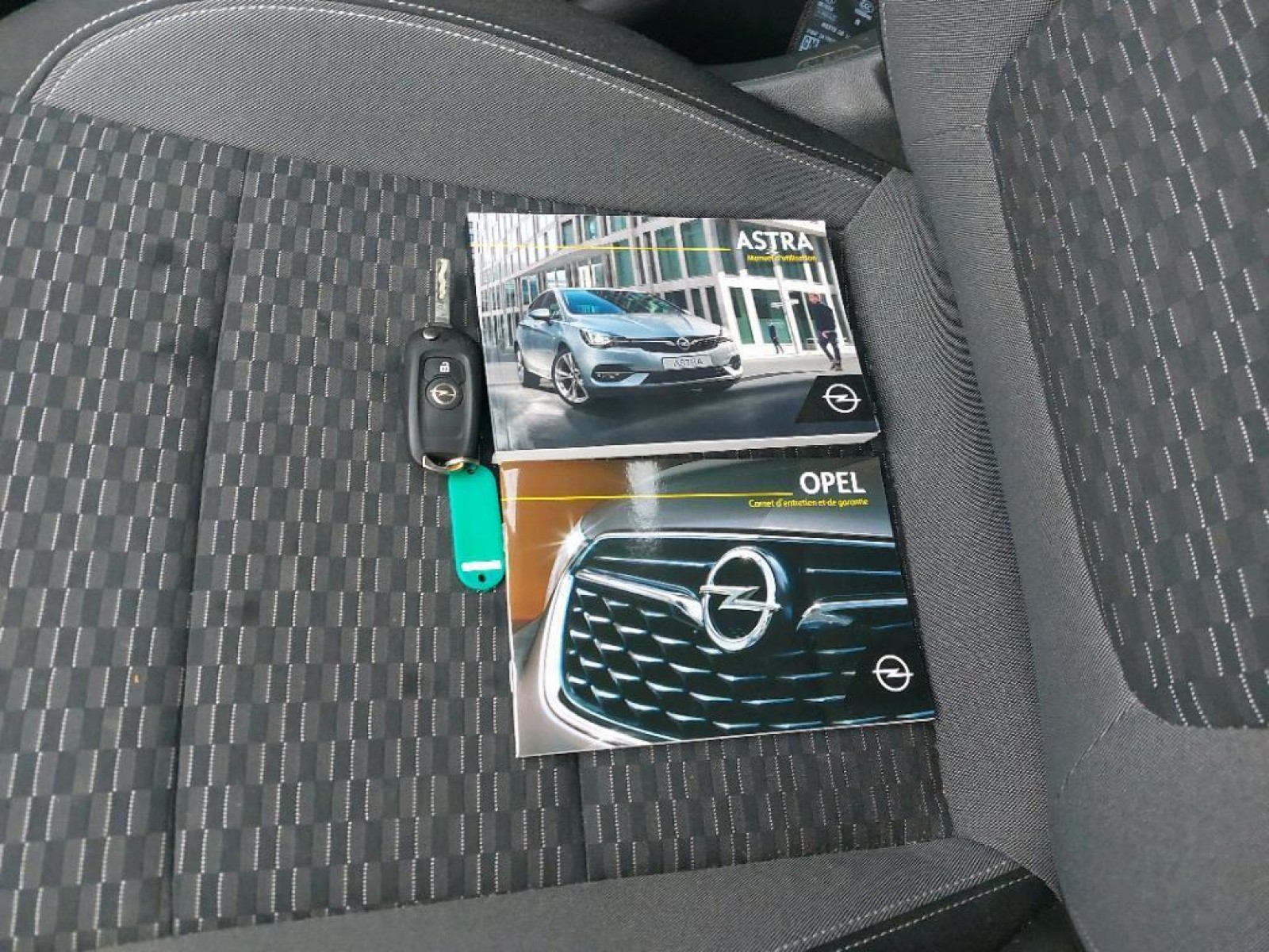 OPEL - ASTRA SPORTS TOURER - #180044 - 5