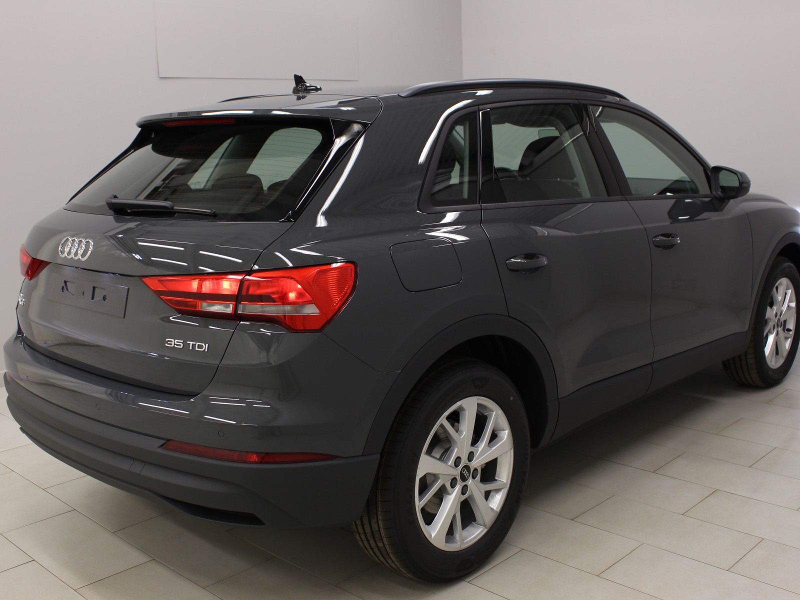 AUDI - Q3 - #174533 - 1