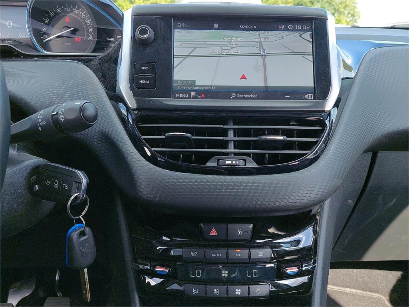 PEUGEOT - 2008 BUSINESS - #180309 - 3