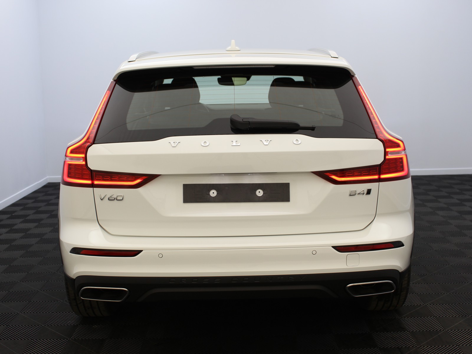 VOLVO - V60 CROSS COUNTRY - #179552 - 5