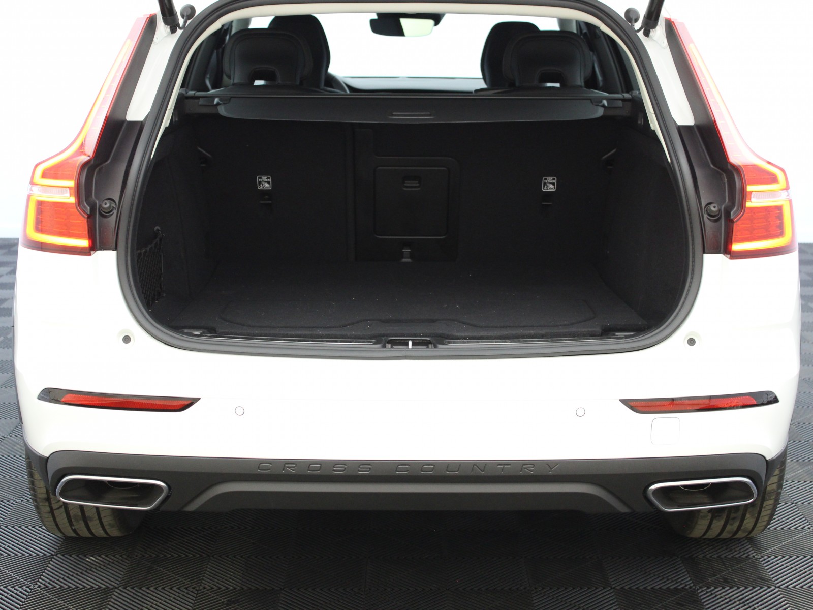 VOLVO - V60 CROSS COUNTRY - #179552 - 13