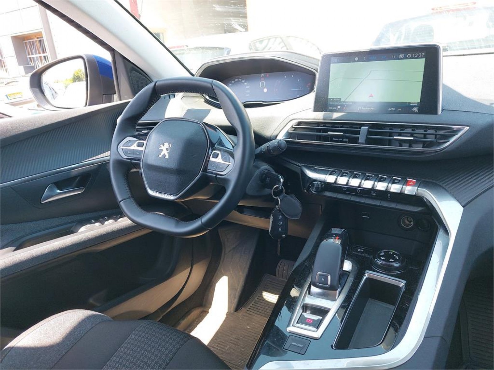 PEUGEOT - 3008 BUSINESS - #180415 - 1