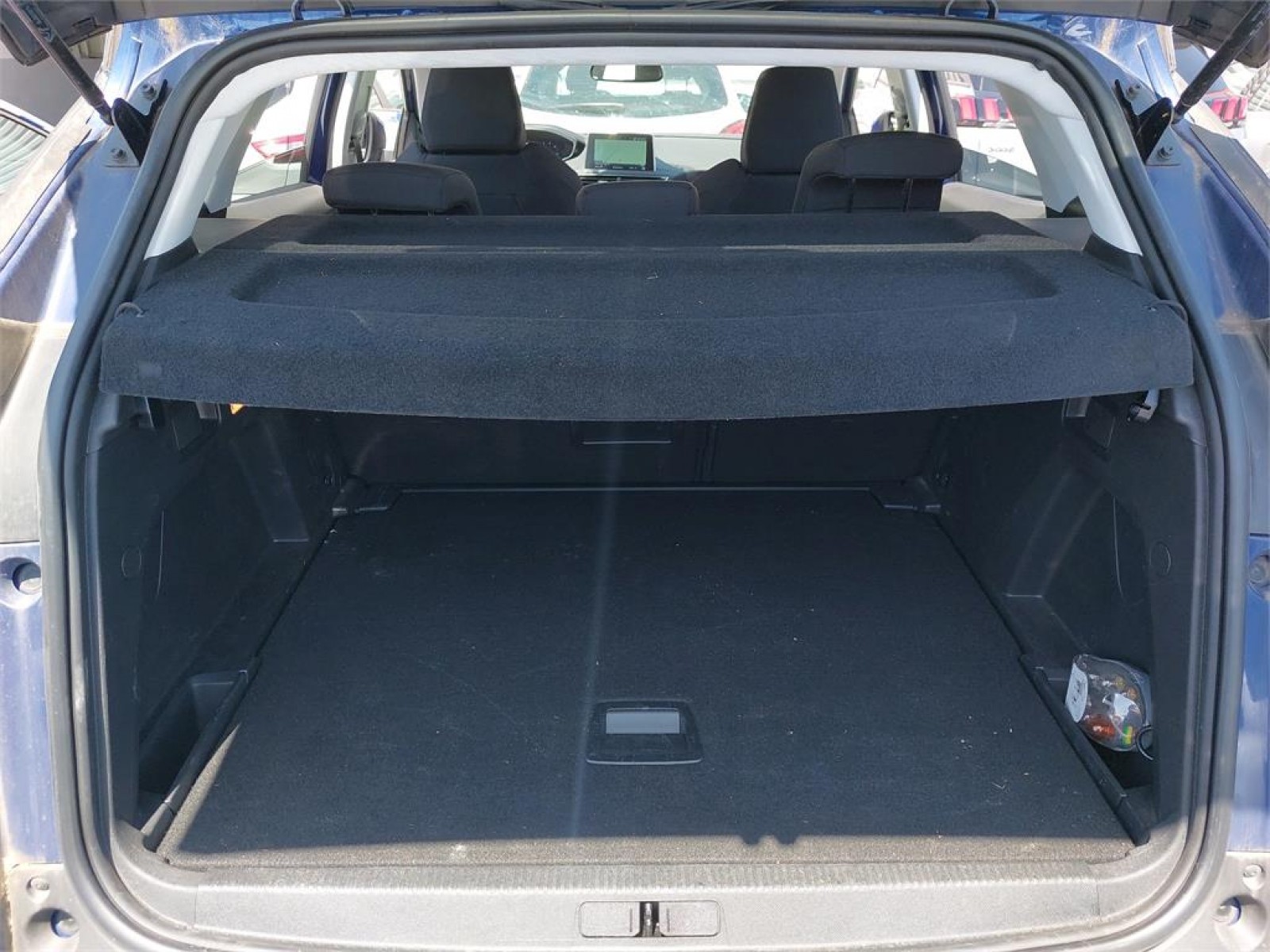PEUGEOT - 3008 BUSINESS - #180415 - 4