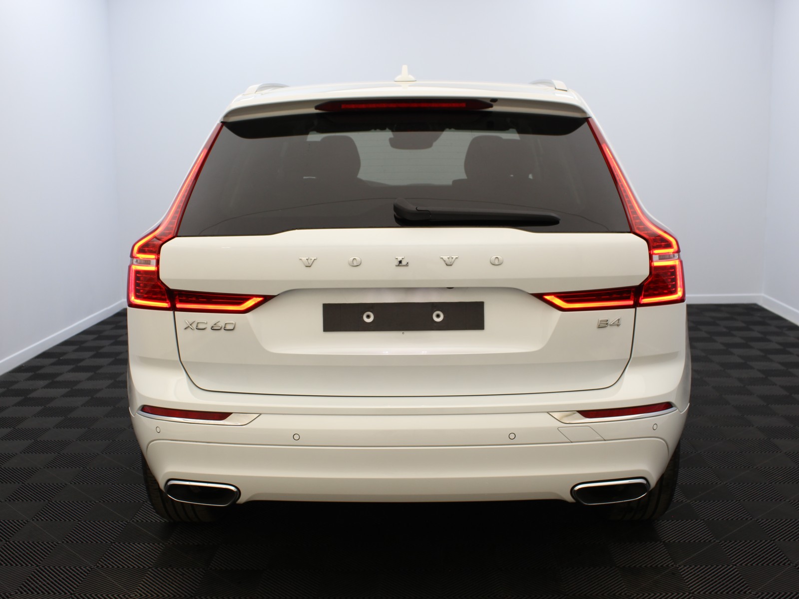 VOLVO - XC60 - #180054 - 5