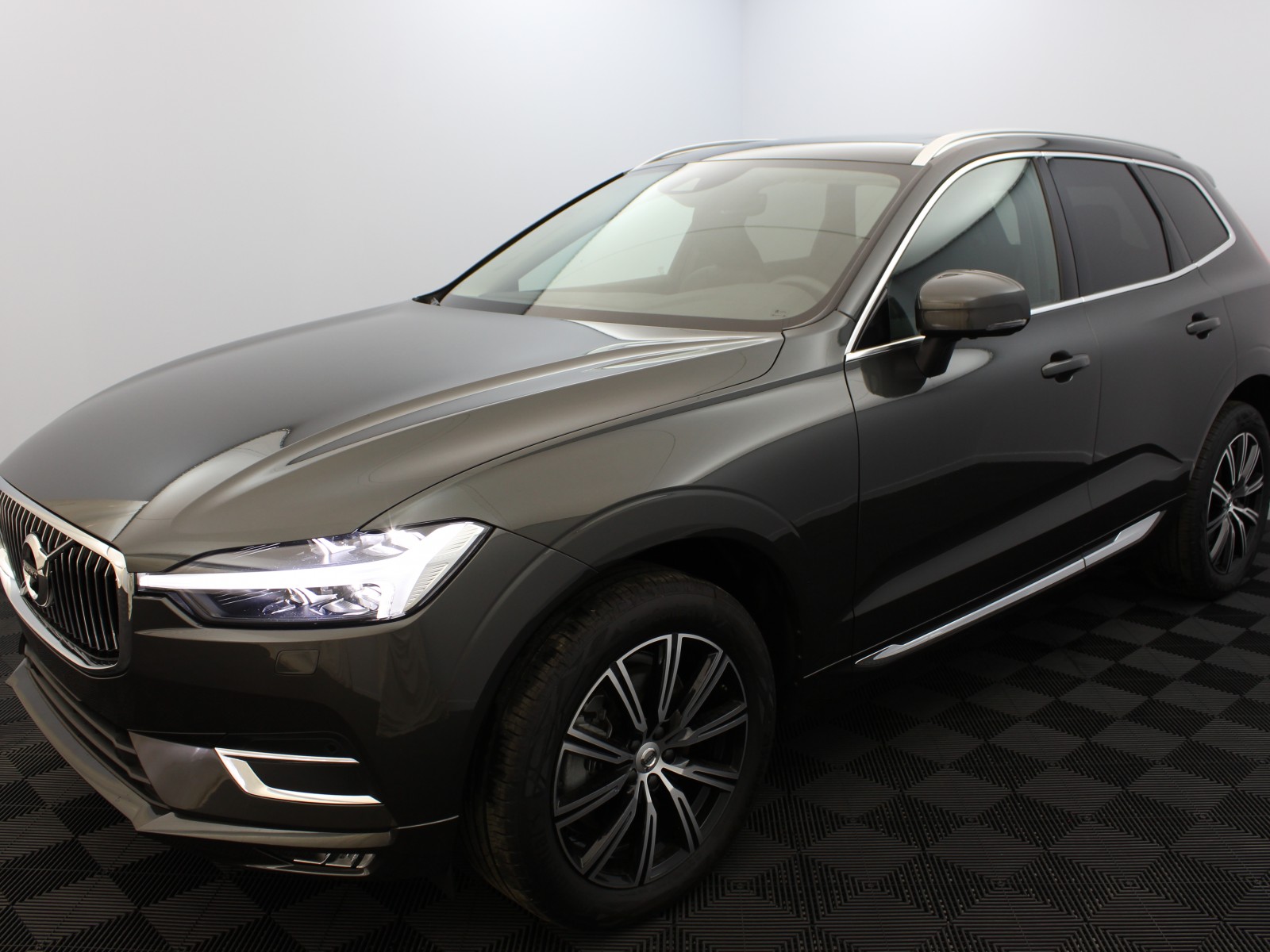 VOLVO - XC60 - #180055 - 0