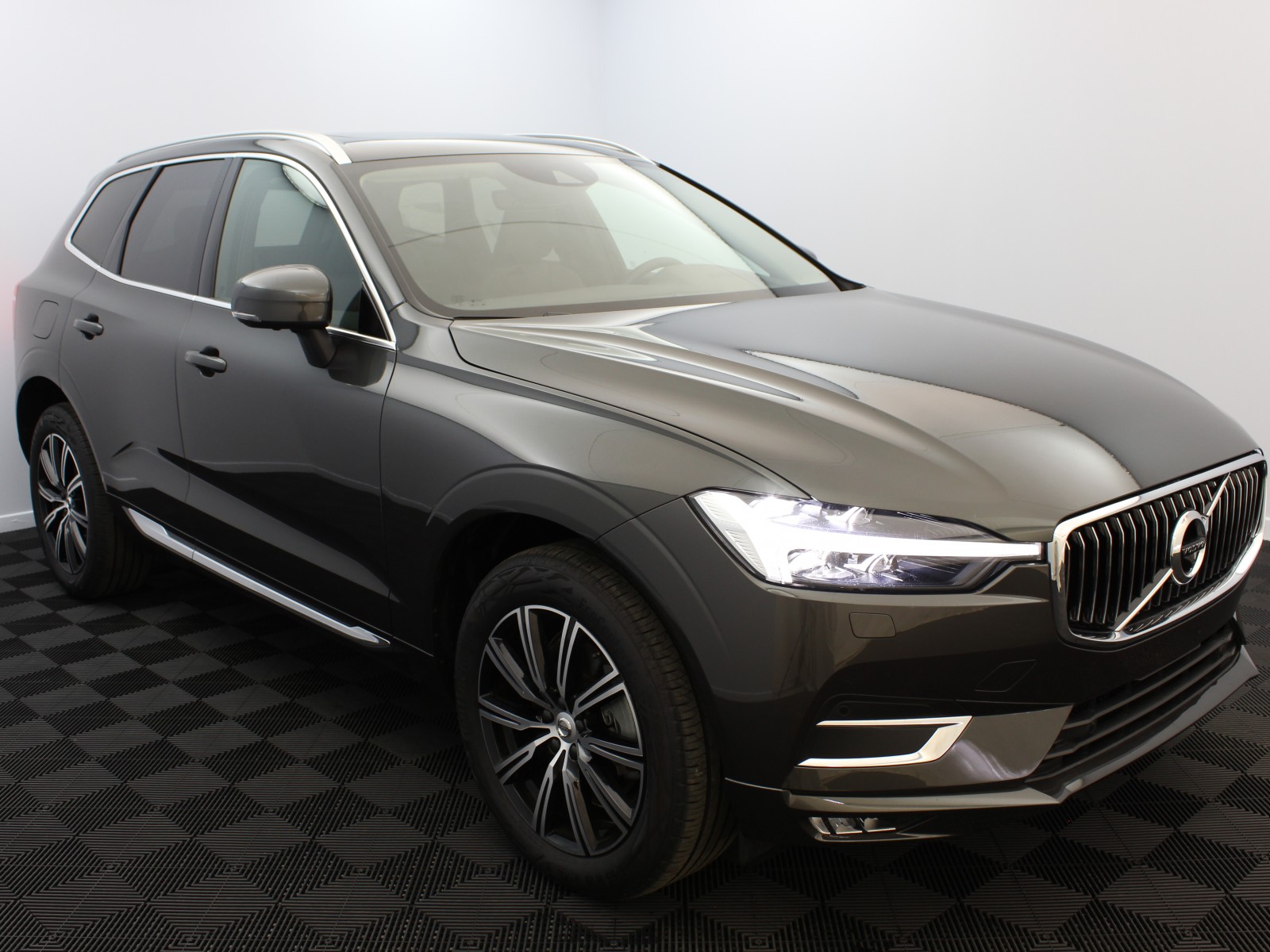 VOLVO - XC60 - #180055 - 1