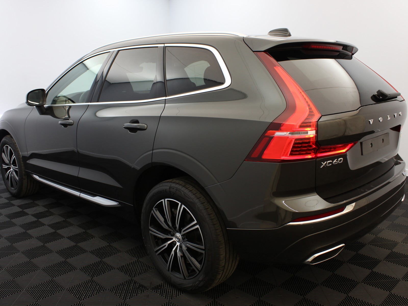 VOLVO - XC60 - #180055 - 3