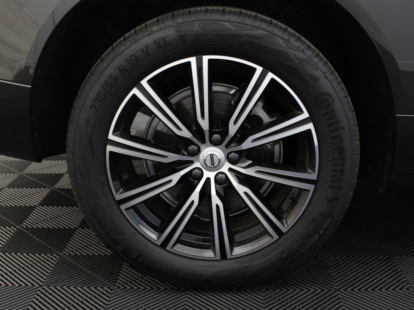 VOLVO - XC60 - #180055 - 6
