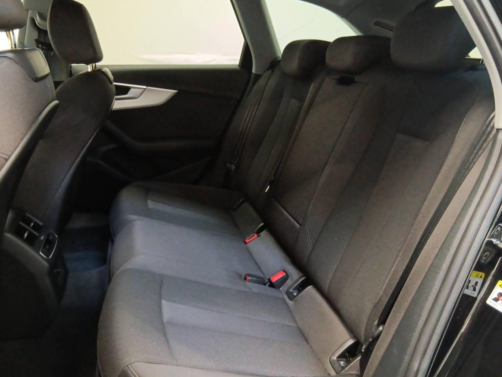 AUDI - A4 AVANT - #737864 - 9