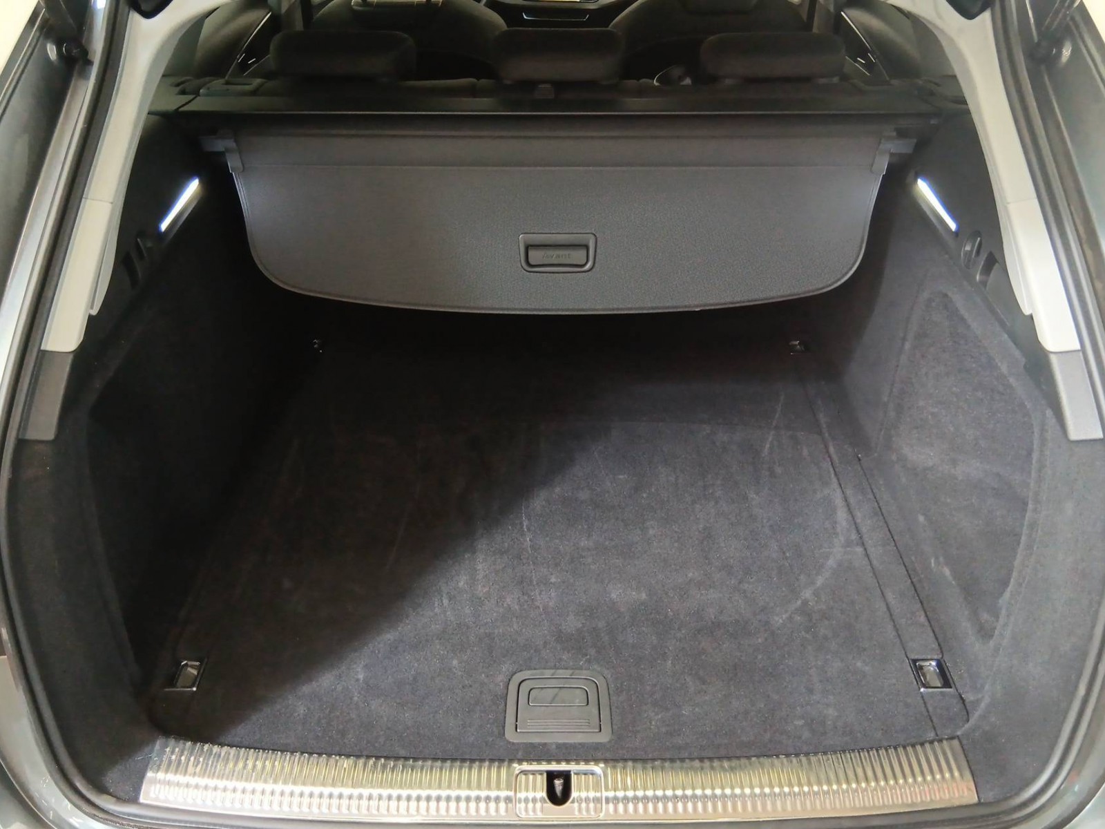 AUDI - A4 AVANT - #737865 - 12