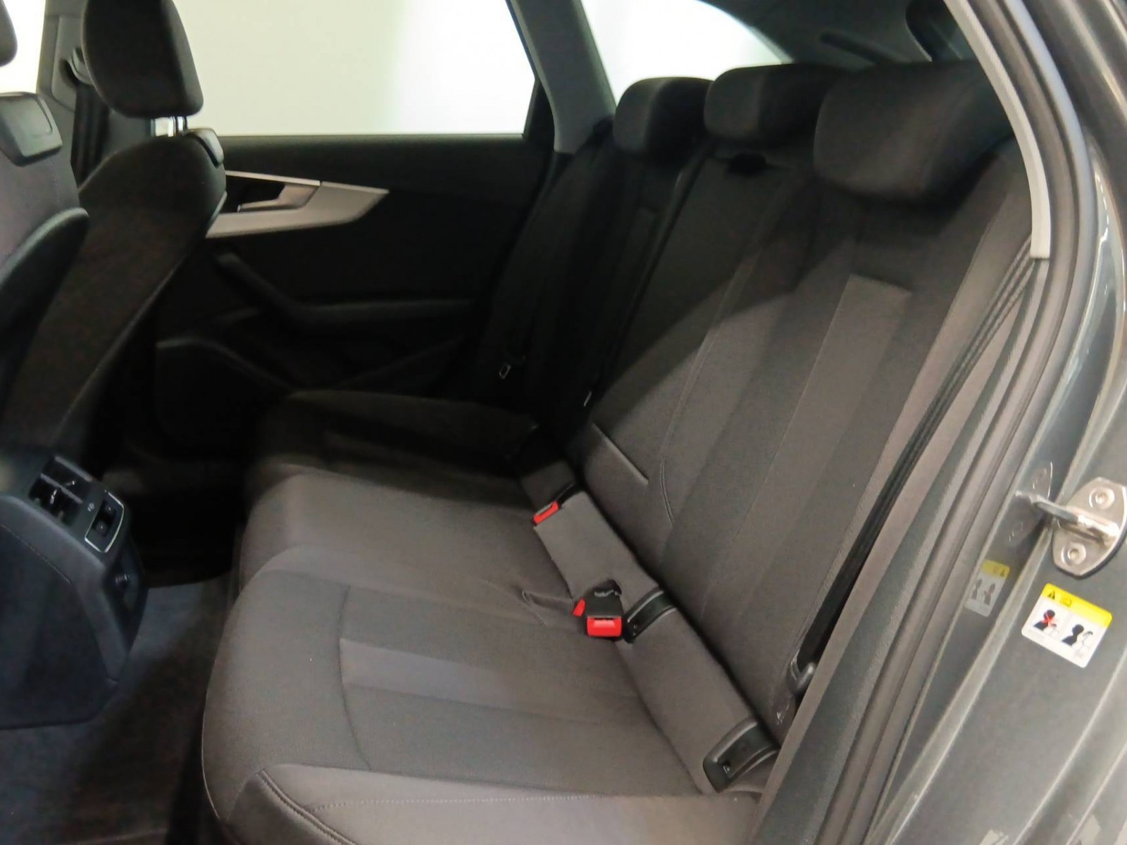 AUDI - A4 AVANT - #737865 - 8