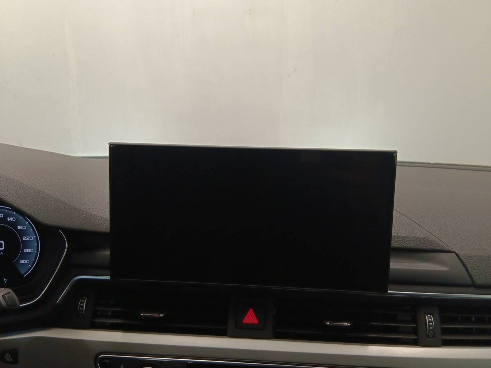 AUDI - A4 AVANT - #737865 - 11