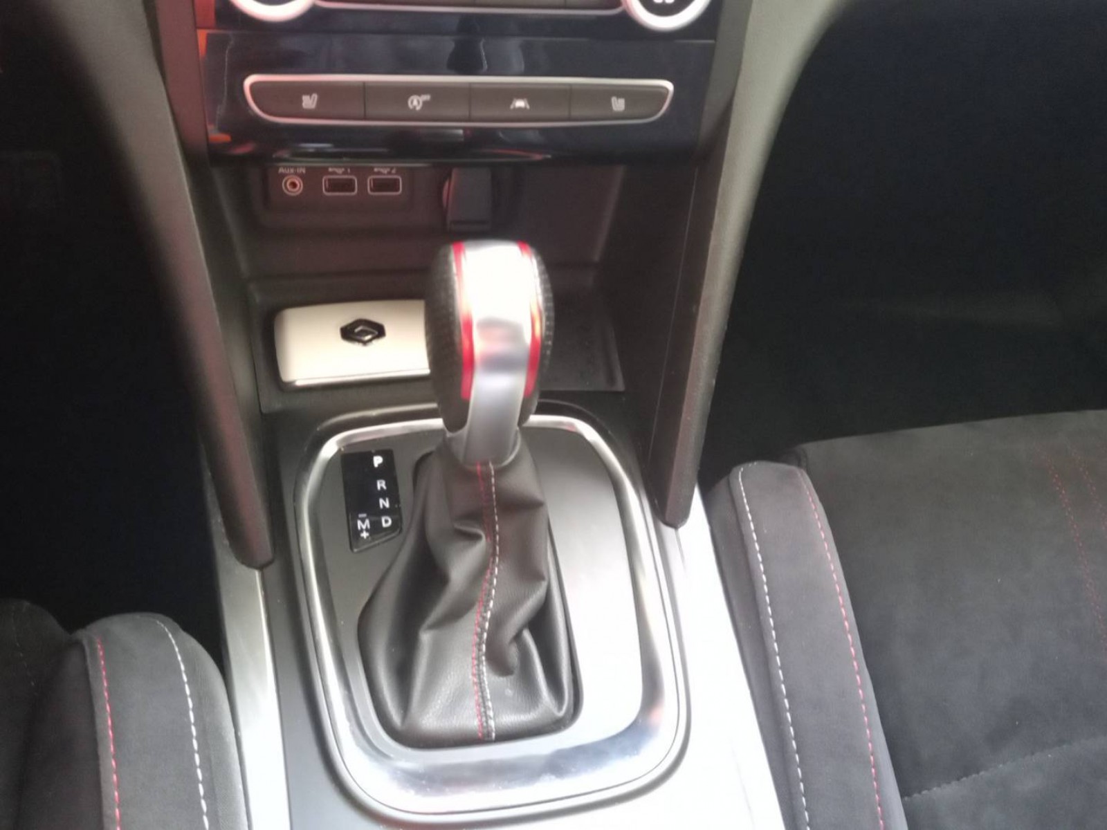 RENAULT - MEGANE IV BERLINE - #641611 - 14