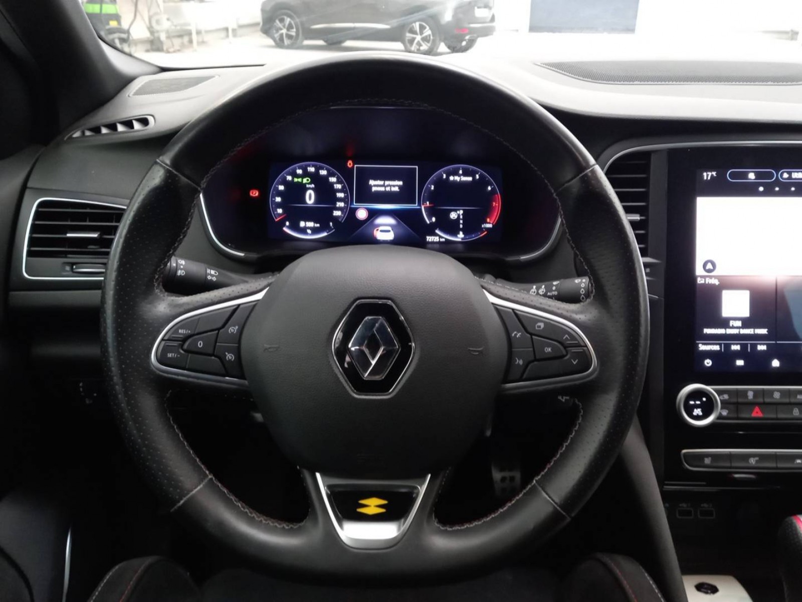 RENAULT - MEGANE IV BERLINE - #641611 - 10