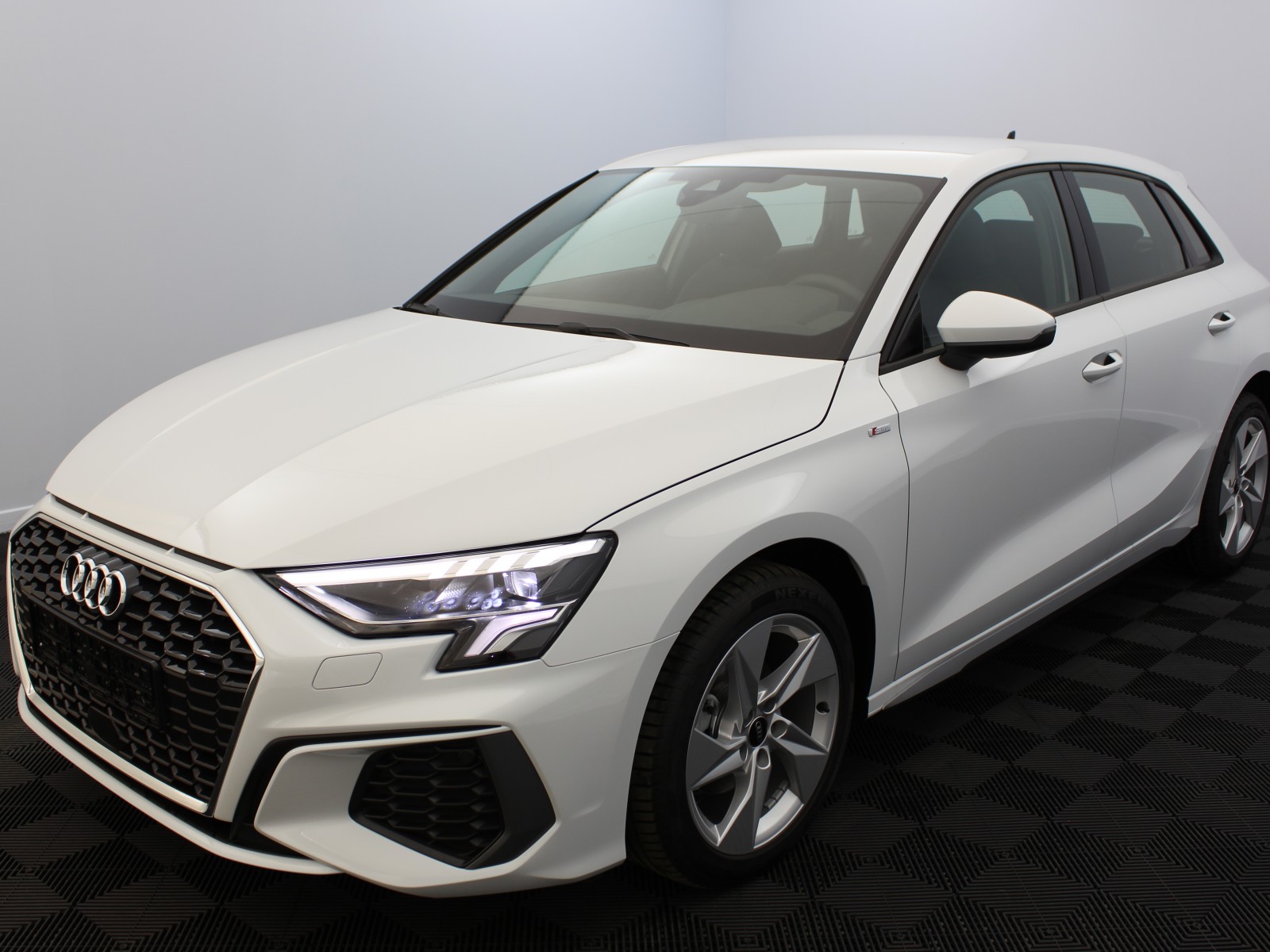 AUDI - A3 SPORTBACK - #179249 - 0