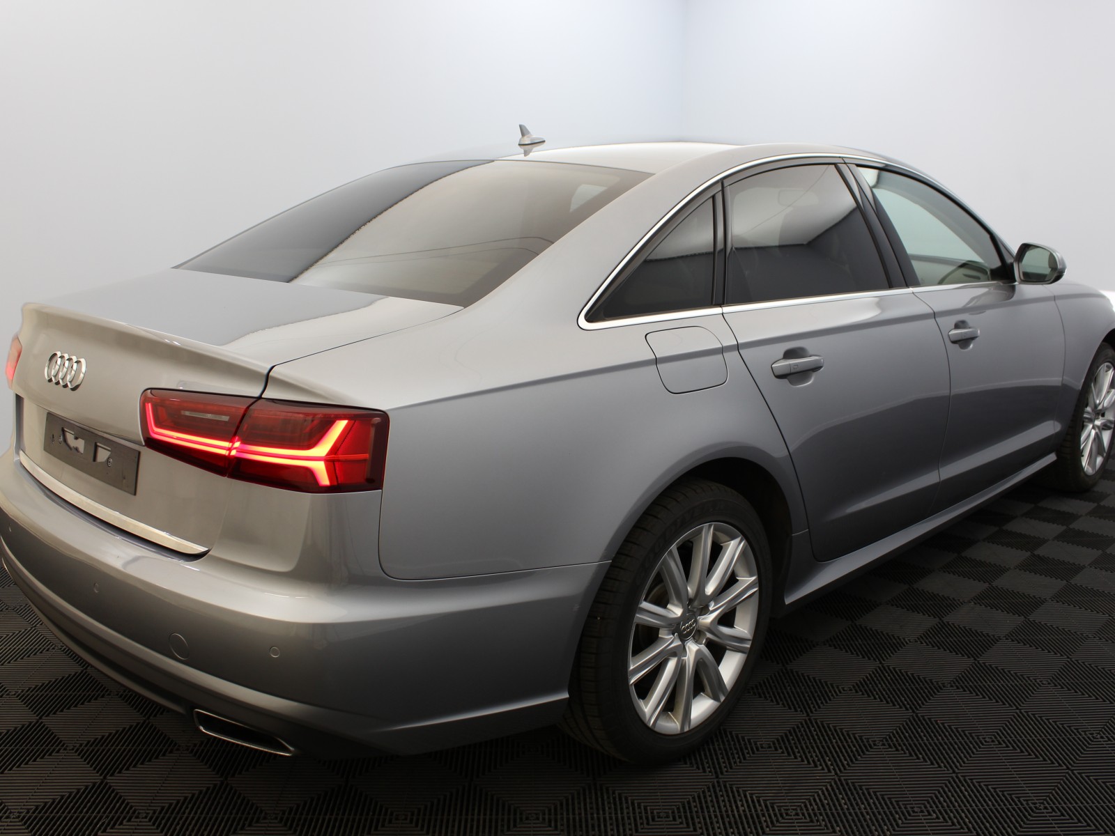 AUDI - A6 - #179973 - 2