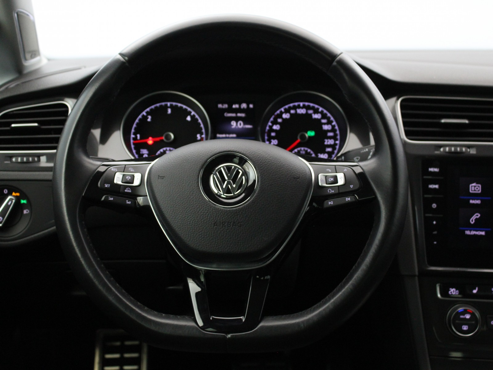 VOLKSWAGEN - GOLF SW - #180050 - 10