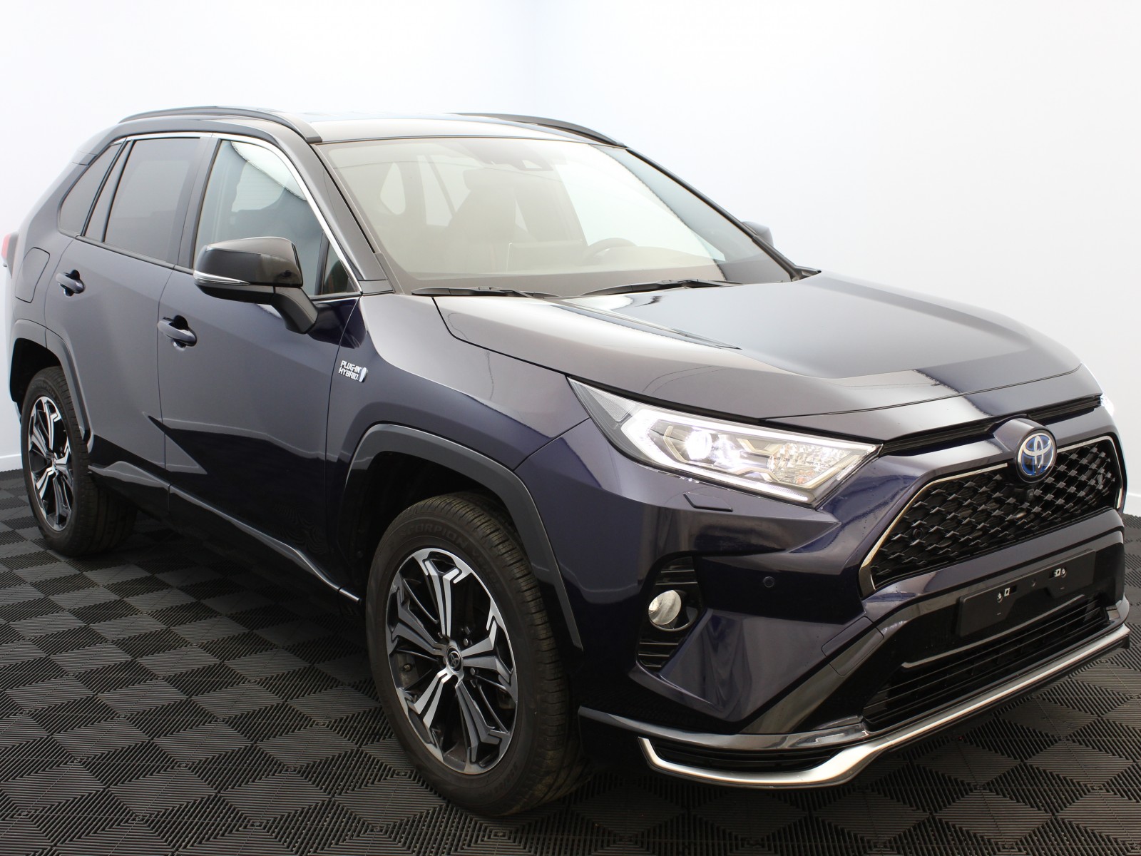 TOYOTA - RAV4 HYBRIDE RECHARGEABLE - #176901 - 1