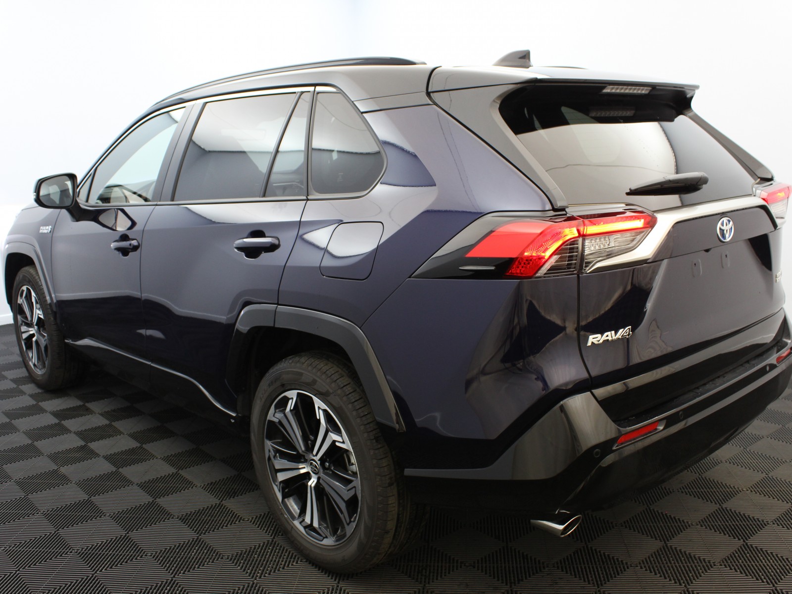 TOYOTA - RAV4 HYBRIDE RECHARGEABLE - #176901 - 3
