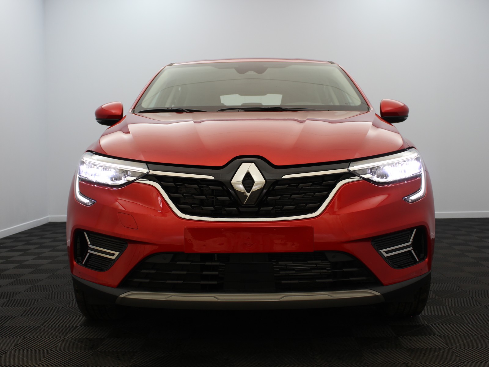 RENAULT - ARKANA - #180290 - 4