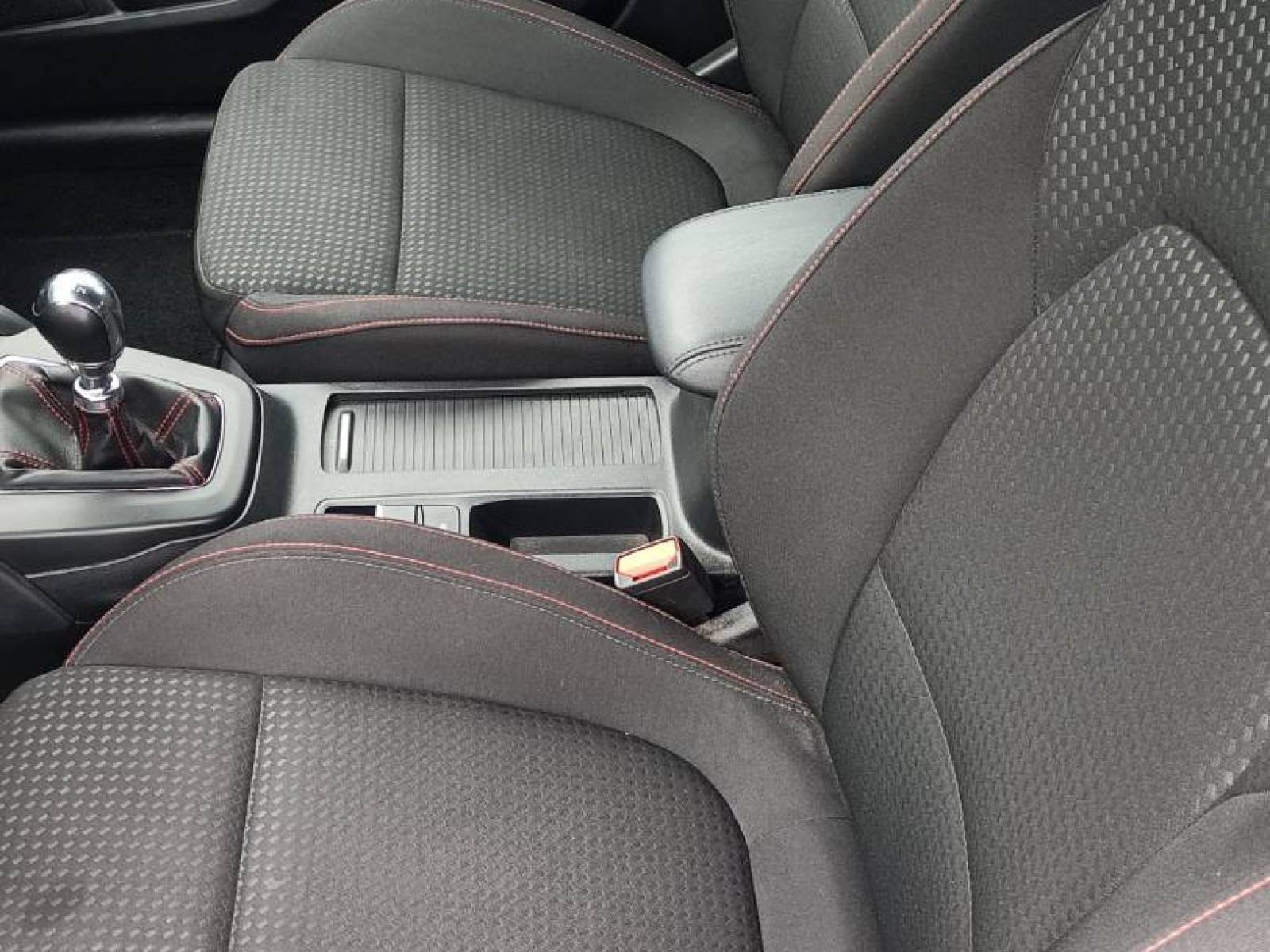 FORD - FOCUS SW - #771092 - 5