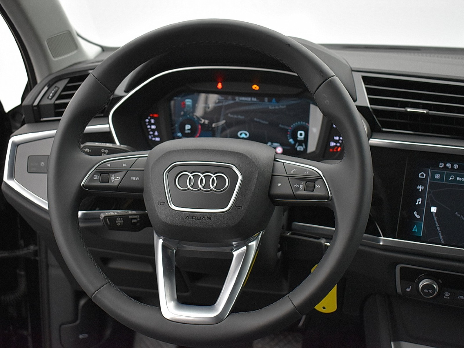 AUDI - Q3 - #180575 - 10