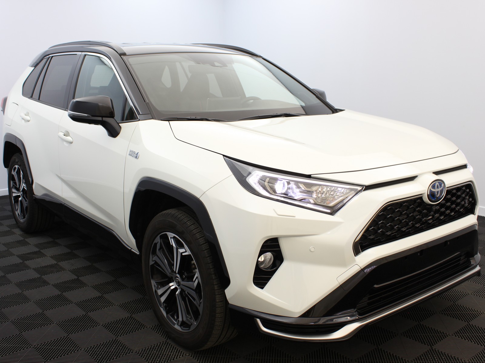 TOYOTA - RAV4 HYBRIDE RECHARGEABLE - #176849 - 1
