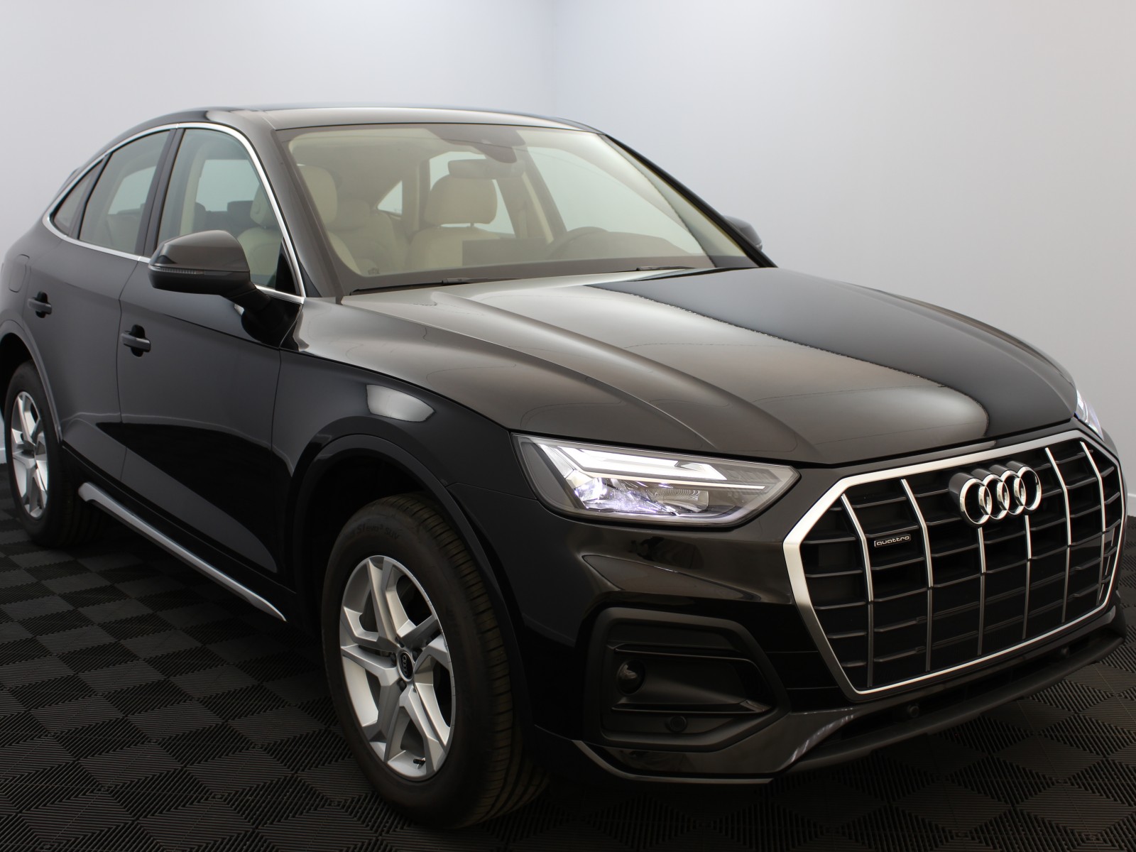 AUDI - Q5 SPORTBACK - #179118 - 1