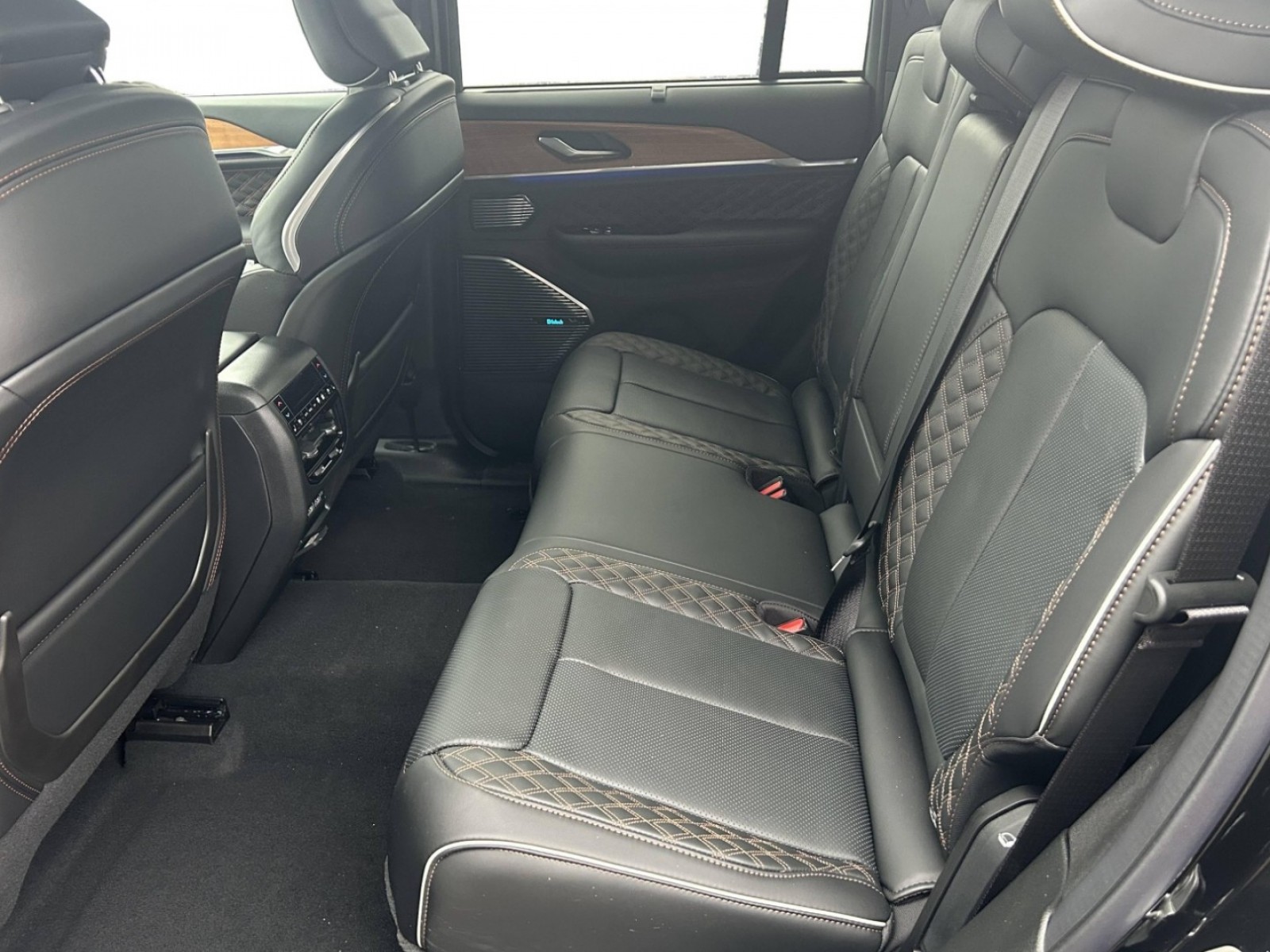 JEEP - GRAND CHEROKEE - #533227 - 30