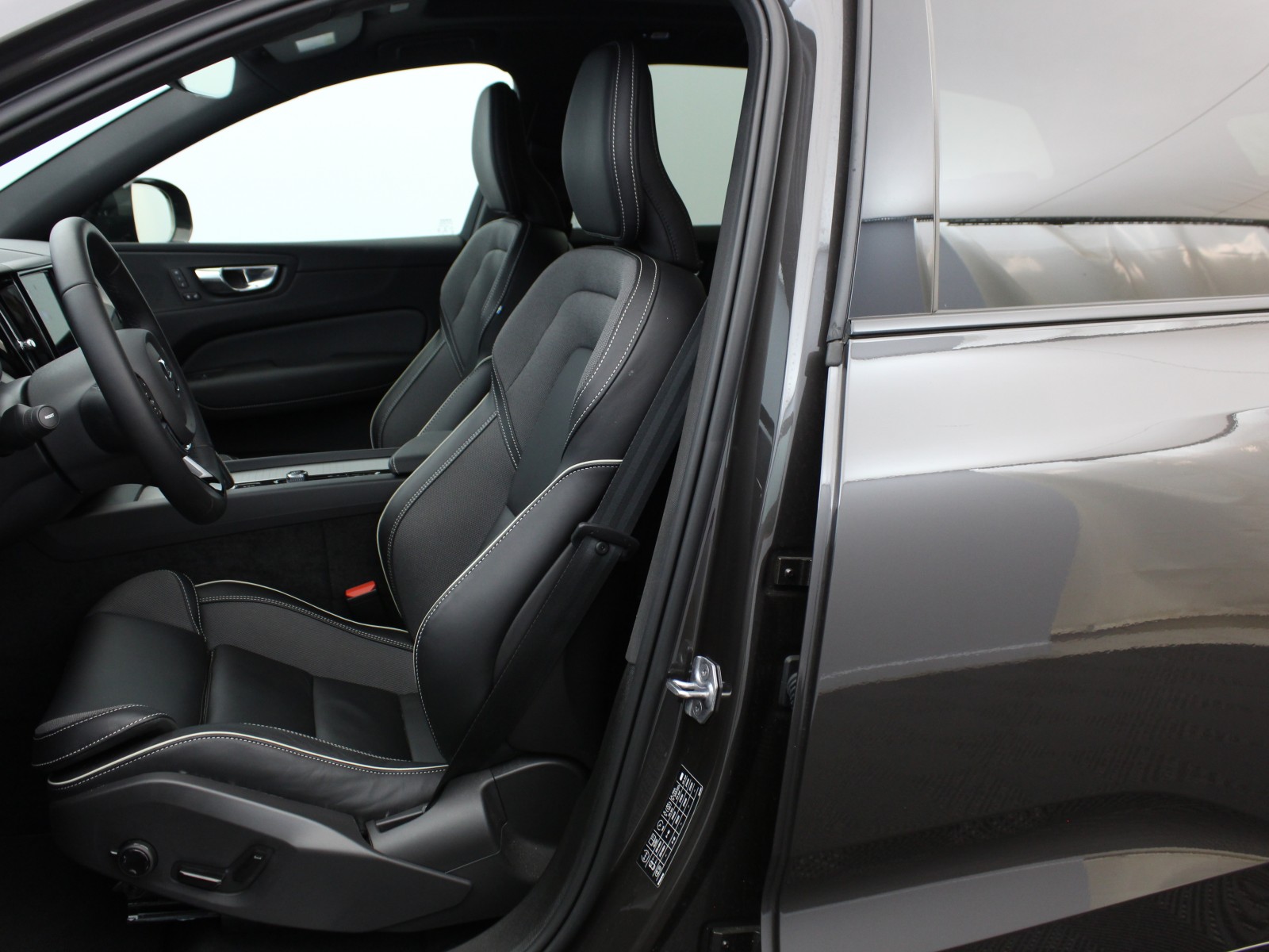 VOLVO - XC60 MY22 - #174948 - 7
