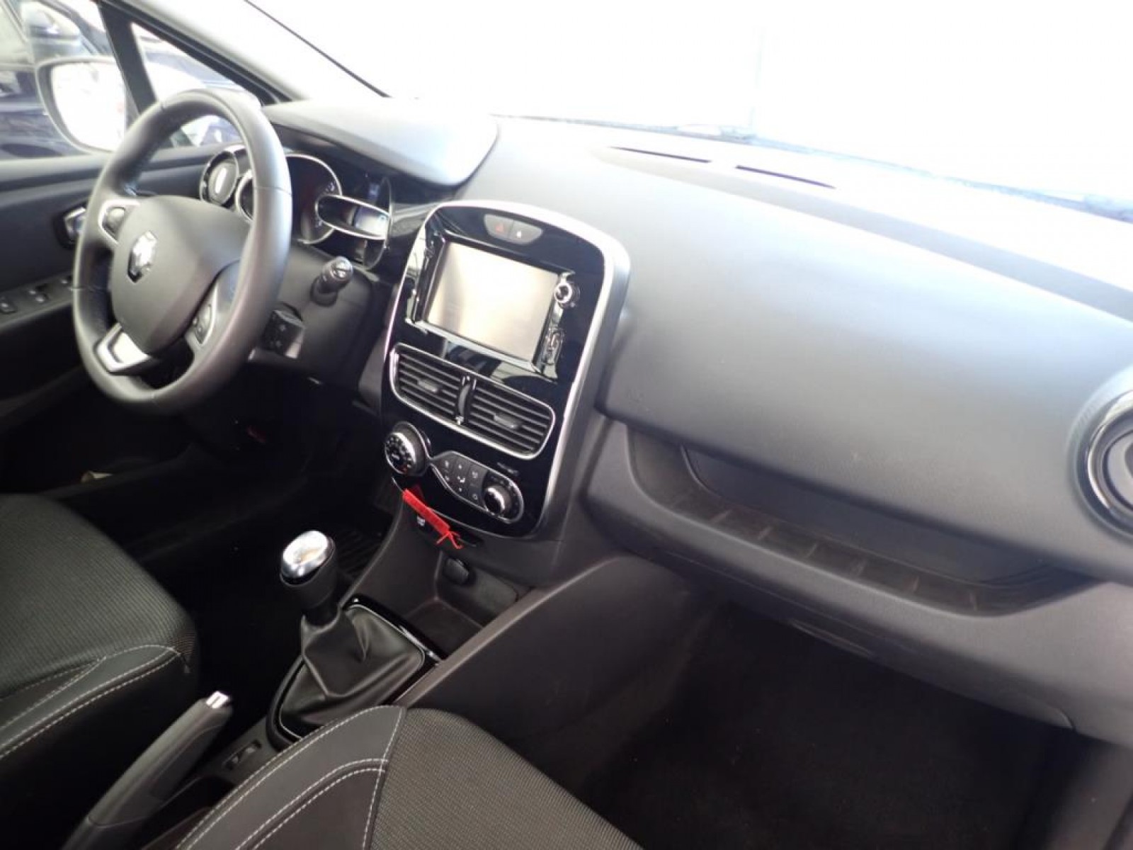 RENAULT - CLIO IV BUSINESS - #180731 - 1
