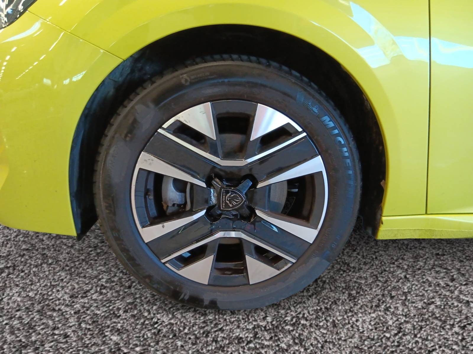 PEUGEOT - 208 - #744573 - 6