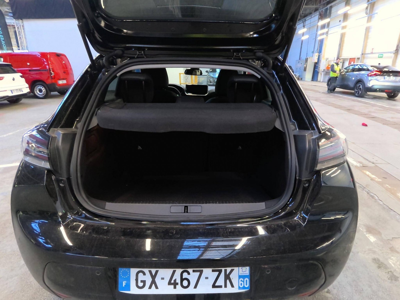 PEUGEOT - 208 - #798565 - 3