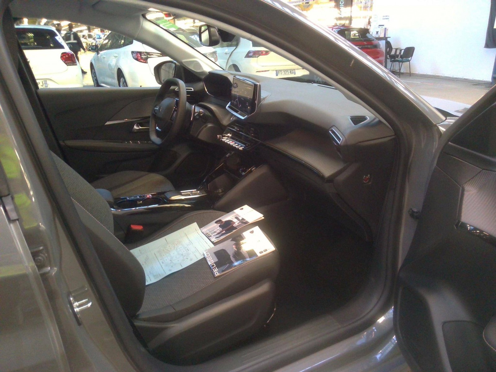 PEUGEOT - 208 - #798574 - 2