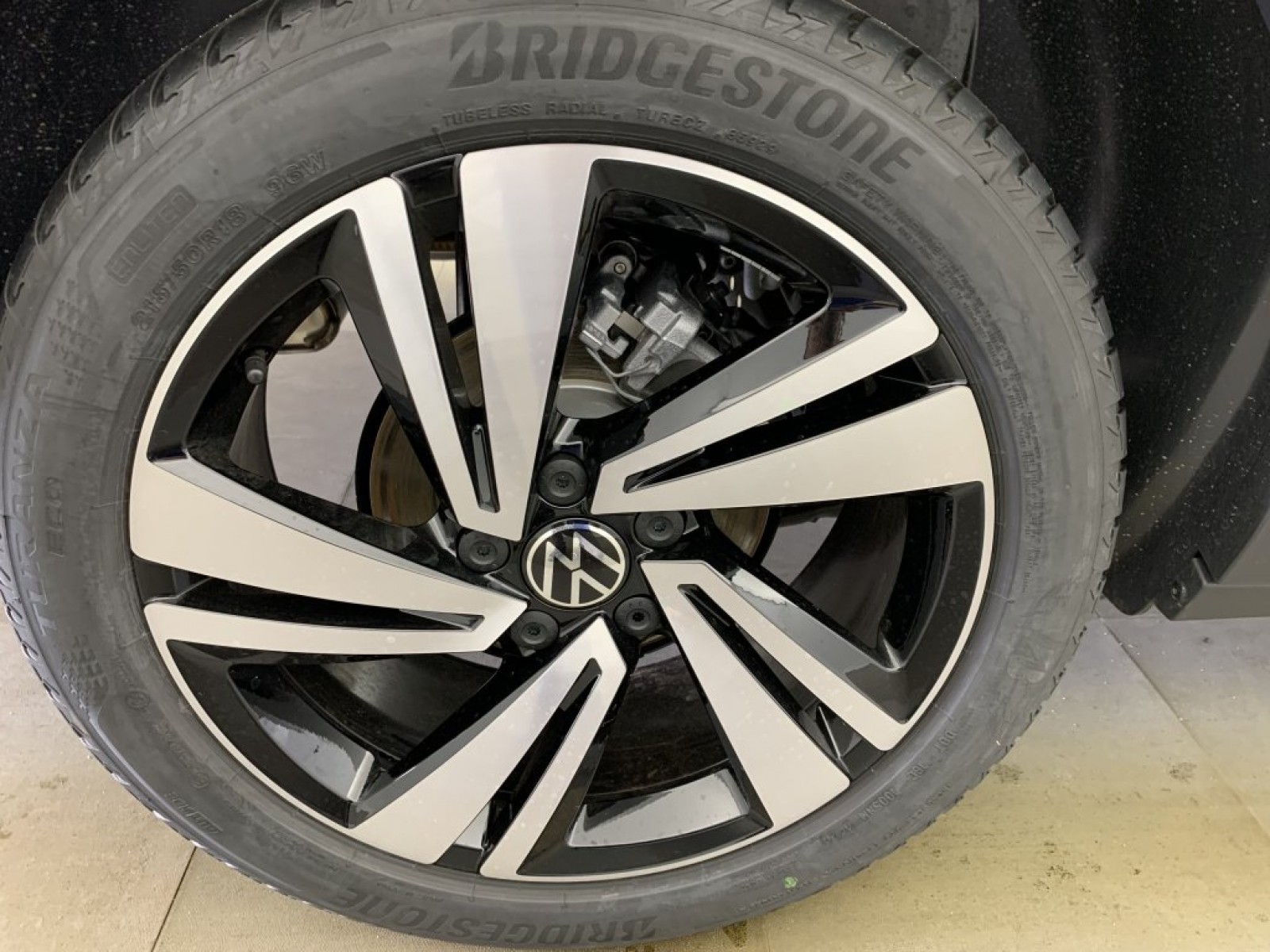VOLKSWAGEN - T-roc - #805667 - 16