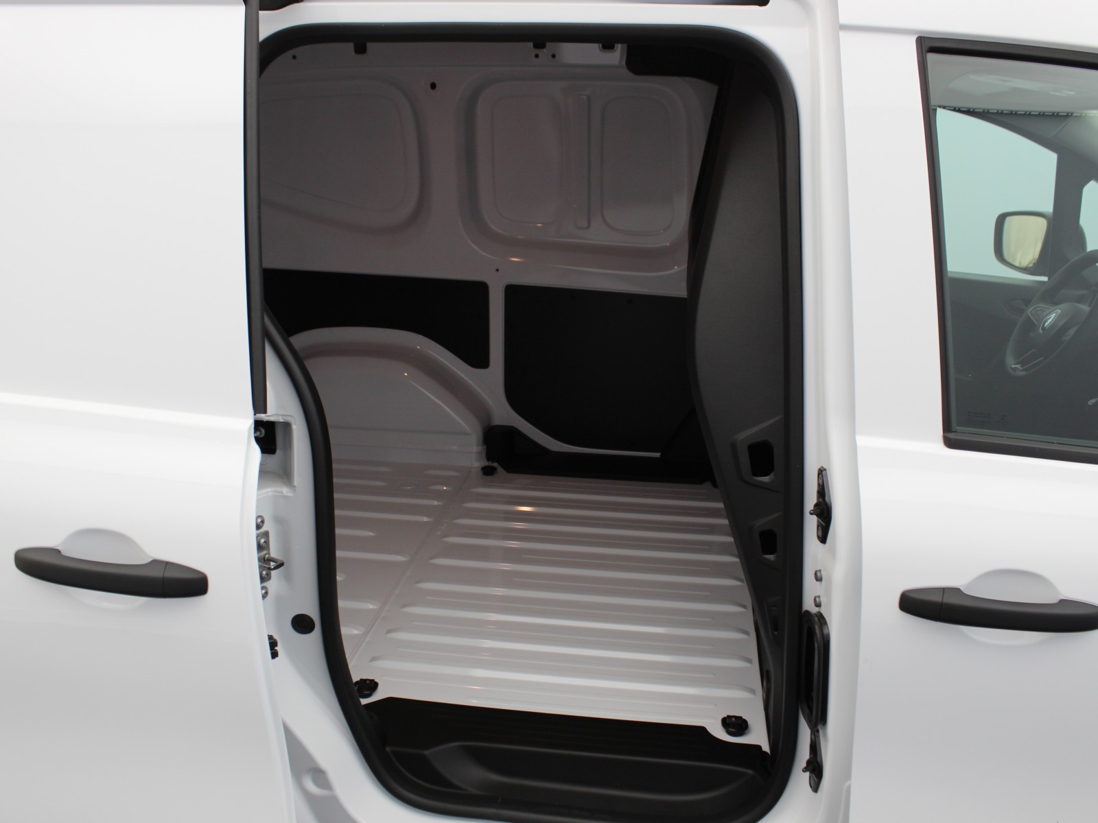 RENAULT - KANGOO VAN - #180027 - 8