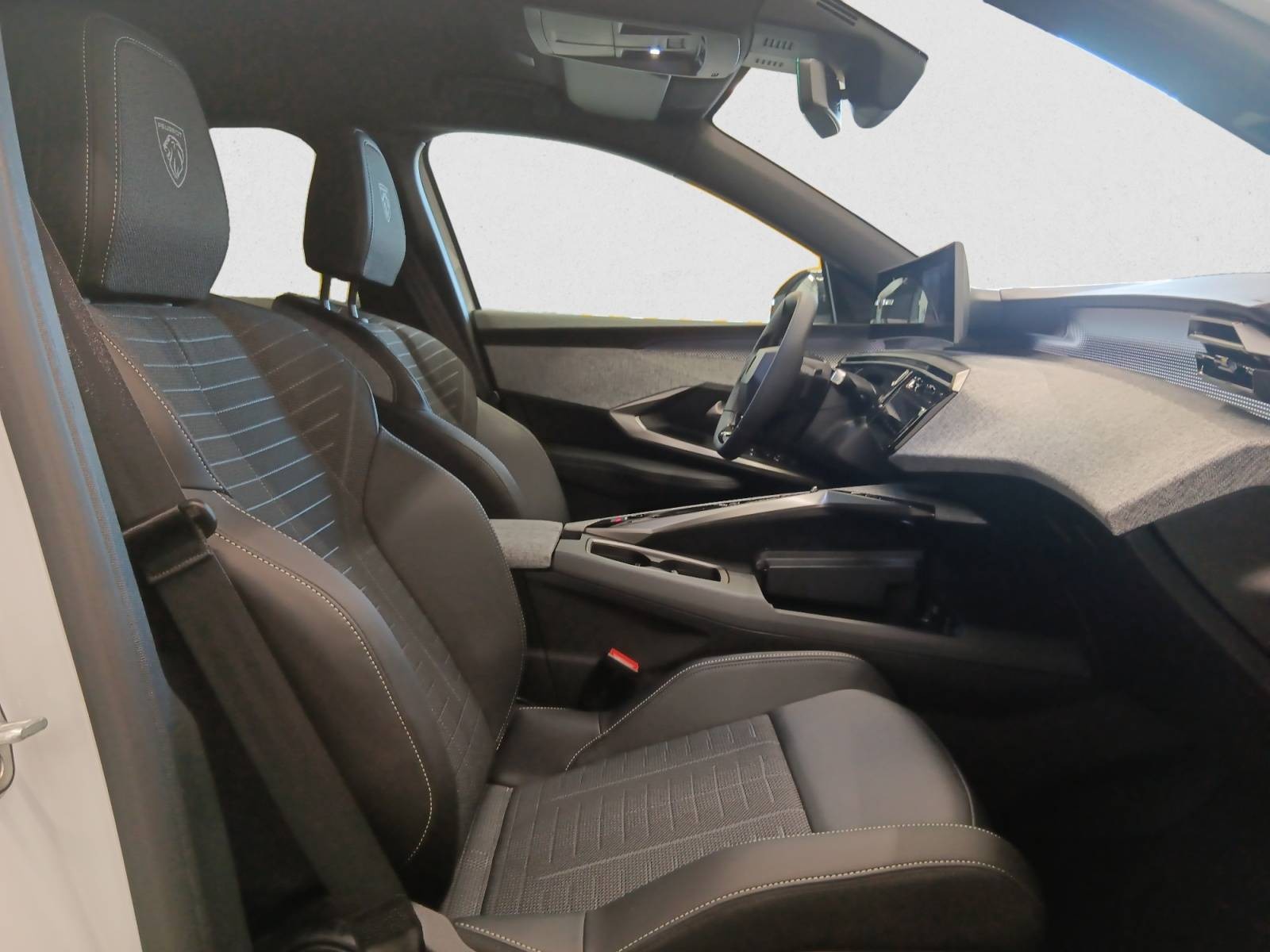 PEUGEOT - 3008 - #637580 - 7