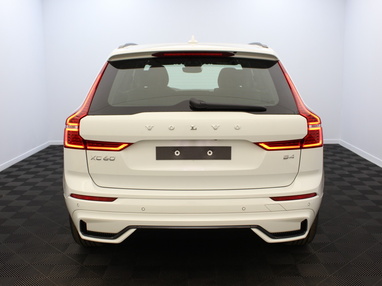 VOLVO - XC60 - #180328 - 5